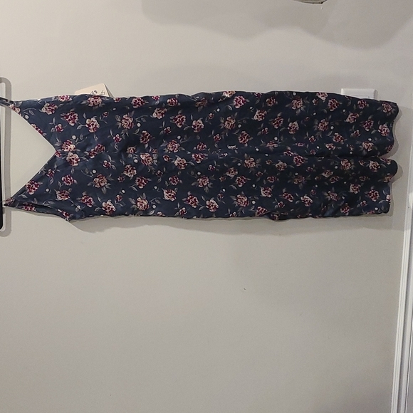 NWT Honey Belle grey satin feel floral jumpsuit - Picture 2 of 9